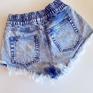 Size 27 BDG urban outfitters cut off shorts